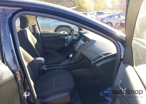 2018 Ford Focus Se z USA, uszkodzony, nr VIN 1FADP3FEXJL306517